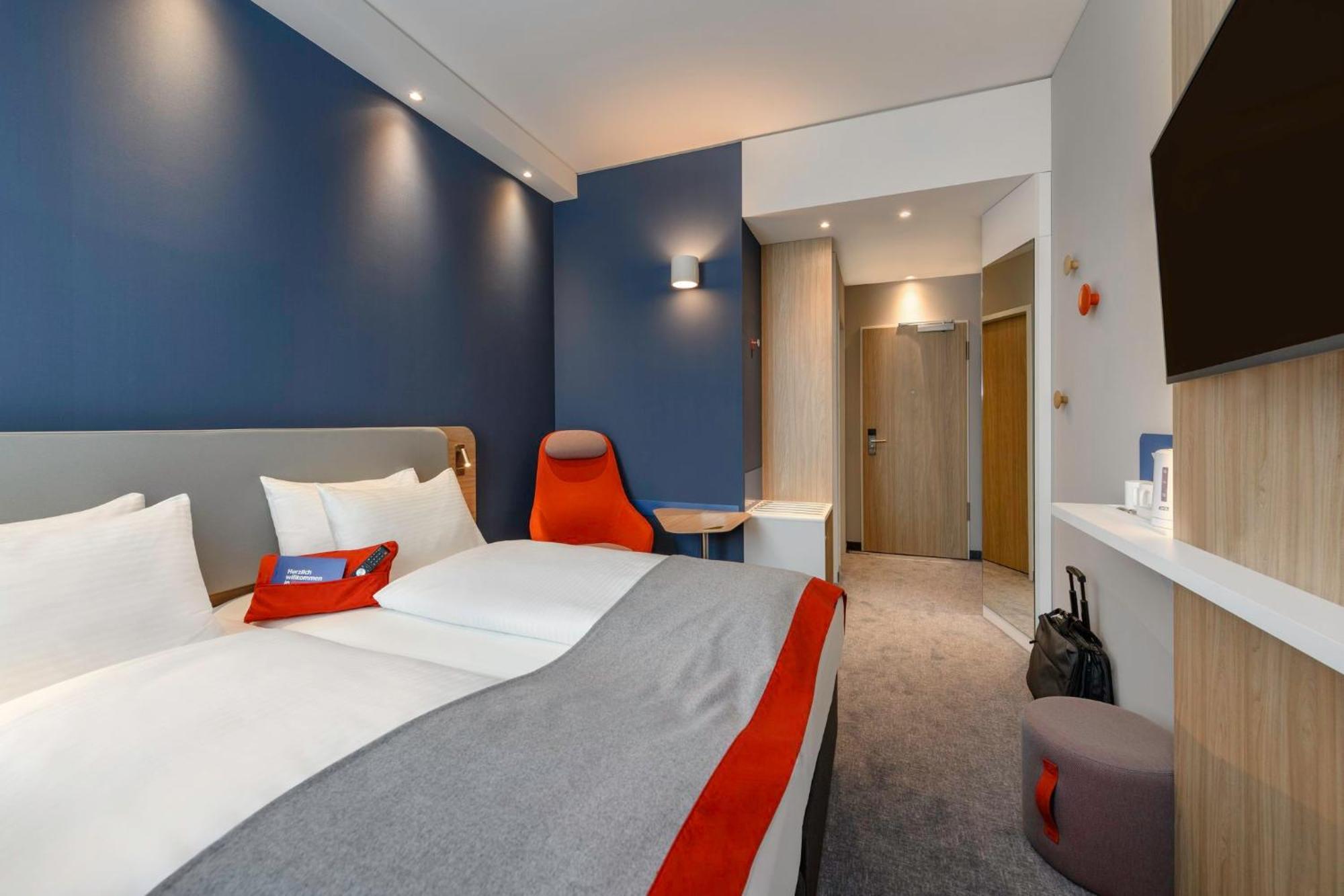 Hotel Express - By Ihg 3*
