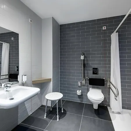 Holiday Inn Express - Regensburg By Ihg Exterior foto